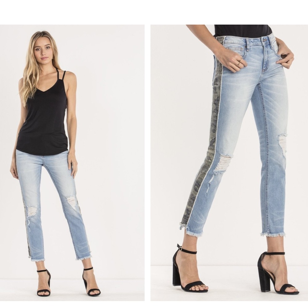 Miss Me Camo Cool Midrise Ankle Straight Cut Jeans